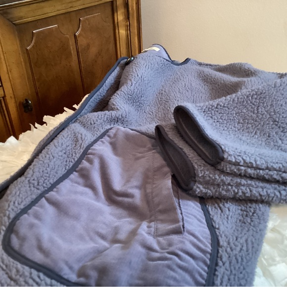 Madewell Fleece Jacket. - Picture 12 of 13